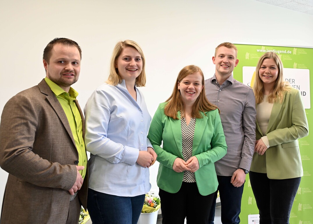 Neuer Bundesvorstand: (v. l.): Christian Leu, Maike Delp, Anne-Kathrin Meister, Lars Ruschmeyer, Theresa Schmidt � nicht im Bild: Stefan Schmidt