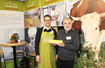 Leckerer Heumilch-Käse am Stand der Dorfkäserei Geifertshofen