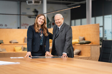 Mit der Wahl von Cathrina Claas-M�hlh�user zur Vorsitzenden des Gesellschafterausschusses als Nachfolgerin ihres Vaters Helmut Claas wurde jetzt der �bergang in die dritte Generation vollzogen. 