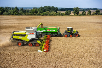 Mit der Einf�hrung des neue Lexion und dem Axion Terra Trac unterstreicht Claas seine Innovationsst�rke.