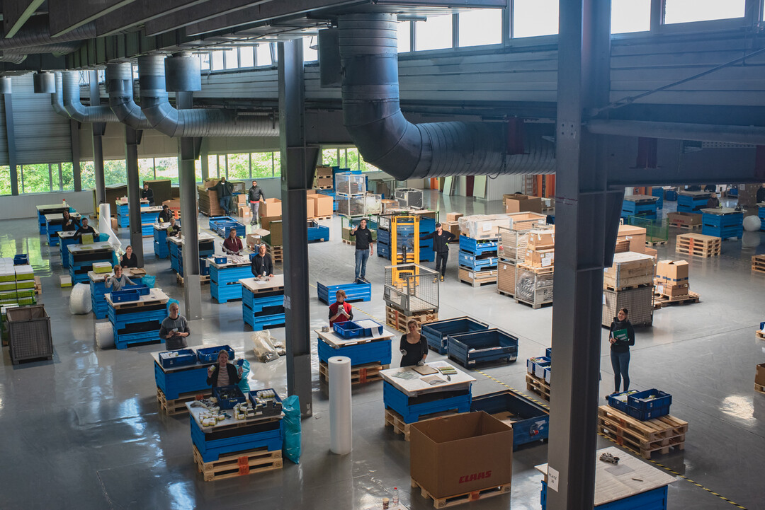 Das Projekt „studenta WORX“ soll über die geplante Laufzeit von vier Monaten gut 250 Studierenden in der Claas Ersatzteillogistik auf 450-Euro-Basis ein sicheres Einkommen bieten.