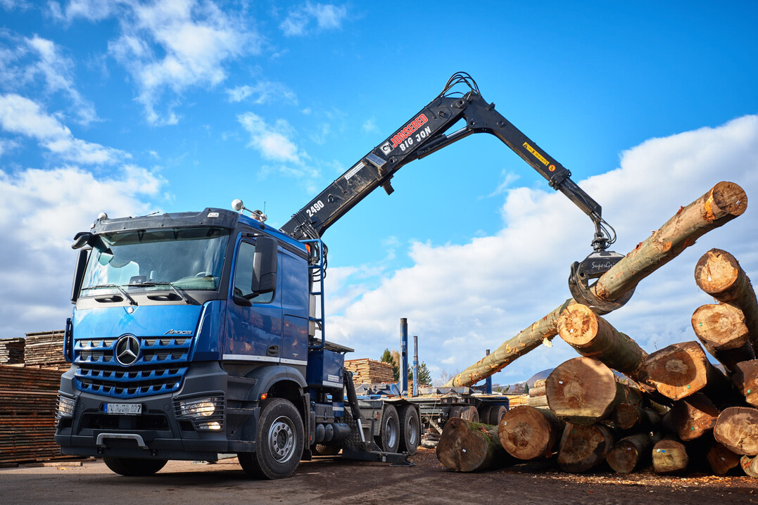 Alle Zahler der deutschen Maut haben einen Anspruch auf Rückerstattung gegen die Bundesrepublik Deutschland zumindest des Anteils an der in den Jahren 2017 bis 2020 gezahlten Maut, der auf den Kosten für die Verkehrspolizei beruhte. Ansprüchen aus dem Jahr 2017 droht bereits Ende 2020 Verjährung. Werden Sie daher bis zum 4. Dezember tätig.