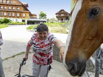 Wird in der Familie plötzlich ein Elternteil pflegebedürftig, muss viel organisiert werden. Die Pflegestützpunkte im Land helfen weiter.