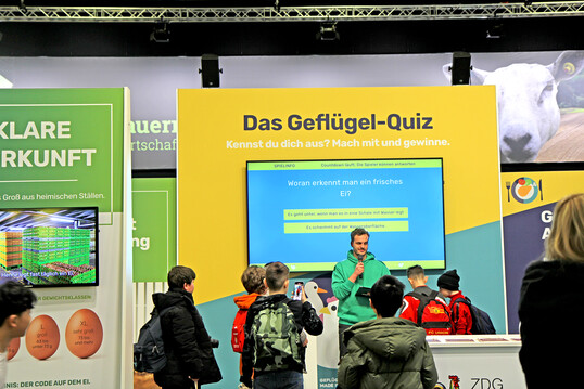 Halle 3: Der Zentralverband der Deutschen Gefl�gelwirtschaft e. V. (ZDG) pr�sentierte an seinem Stand das Schulprojekt �Gefl�gel macht Schule�.