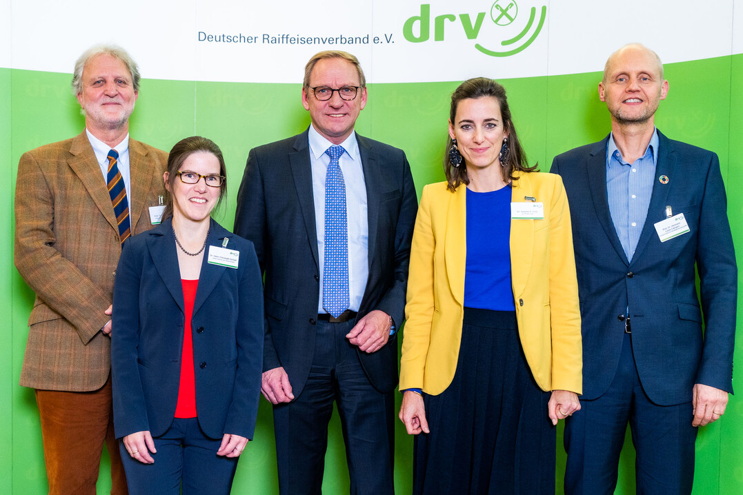 Referenten aus Wissenschaft und Ern�hrungskommunikation, zeigten beim zweit�gigen DRV-Forum Tierische Veredelung die Auspr�gung des meteorologischen und gesellschaftlichen Wandels auf. 