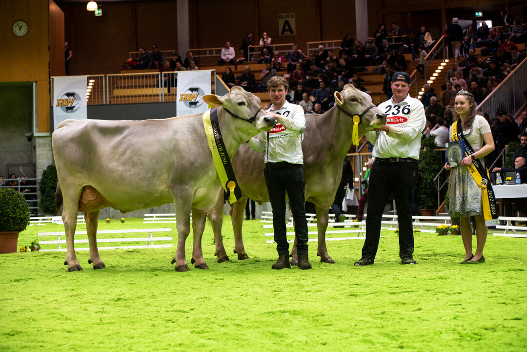 Die Siegerin jung, Huvilu Ballerina der Sauter GbR aus Krattenweiler, sicherte sich auch den Grand Champion-Titel.