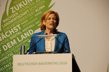 Bundeslandwirtschaftsministerin Julia Kl�ckner beim Deutschen Bauerntag in Wiesbaden