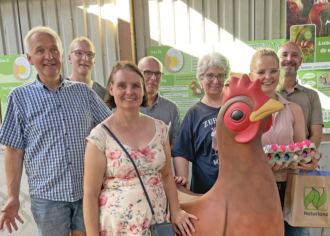 Aussteller, Veranstalter und Presse freuten sich �ber die gelungene Messe: v. l. Wilhelm Bracht (LWK NRW), Manuel H�ttecke, Melanie Radtke (VEU), Josef Stegemann (LWK NRW), Jutta van der Linde (BVMG), Pia Niewind (LWK NRW)und Florian Harms (BVMG).
