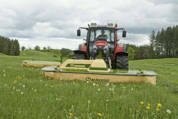Jeder Kunde, der sich bis zum 15. Dezember 2016 f�r ein Krone M�hwerk, einen Krone Wender oder einen Krone Schwader entscheidet, kann einen Geburtstags-Gutschein in H�he von 500 Euro einl�sen. 