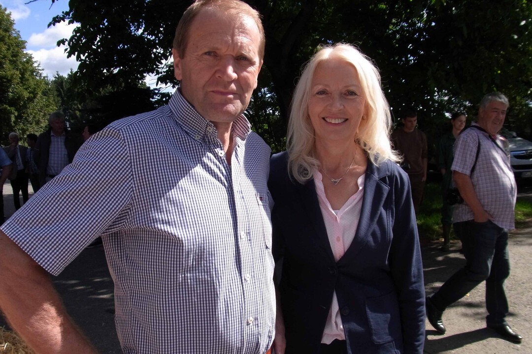 Thomas und Beate Zimmerer f�hren den Milchviehbetrieb in der dritten Generation.