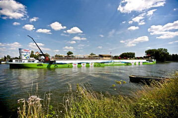 Ab dem 15. Juli geht die Molkerei Ehrmann mit der „MS Almighurt“ auf große Deutschlandfahrt.