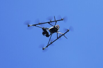 Unbemannte Flugger�te, auch Drohnen genannt, liefern Daten aus der Vogelperspektive, die Ausk�nfte �ber den Zustand des Ackers und der darauf angebauten Feldfrucht geben k�nnen.