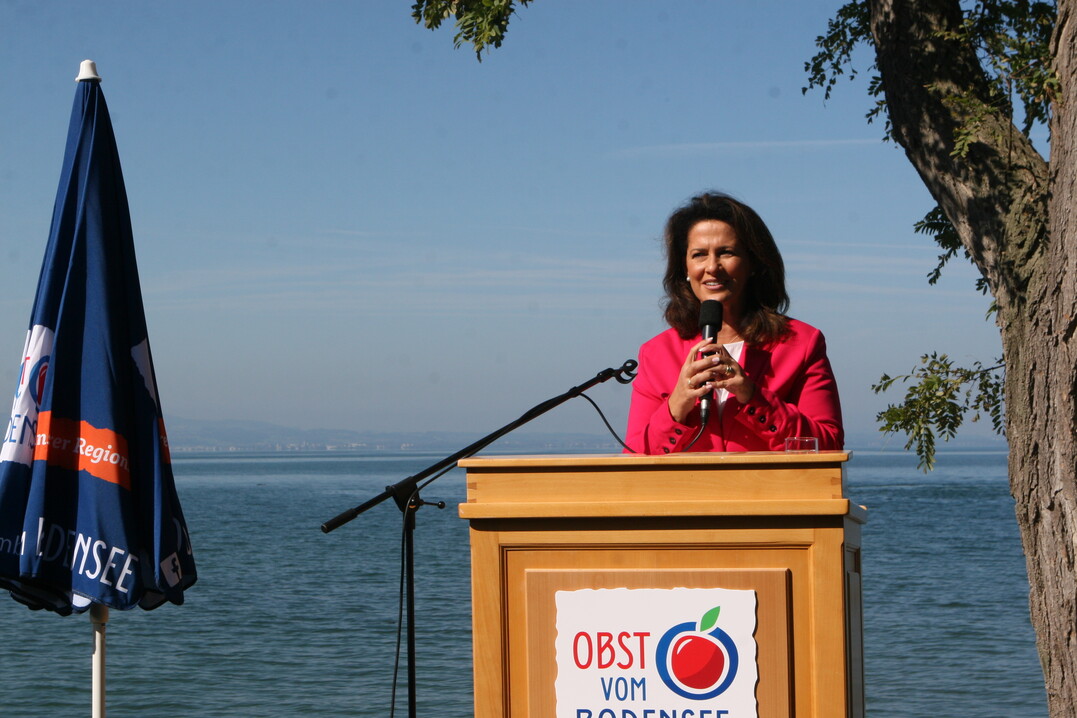 F�r eine bessere Herkunftskennzeichnung heimischer Lebensmittel sprach sich die bayerische Landwirtschaftsministerin Michaela Kaniber aus.