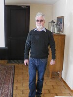 Dr. Wolfgang Feuerstein, Chemiker bei der Landesanstalt für Umwelt, Messungen und Naturschutz (LUBW) Baden-Württemberg, erläutert auf dem Damianushof den Aufbau des europäischen Grundwassermessnetzes und die aktuelle Situation der Grundwasserbeschaffenheit.