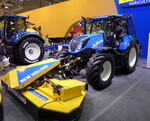 Erstmals zu sehen: Mähwerke und Bodenbearbeitungsgeräte in den Farben von New Holland. Diese stammen von der Konzerntochter Kongskilde und sollen ab kommendem Jahr exklusiv von New Holland in Europa vermarktet werden.