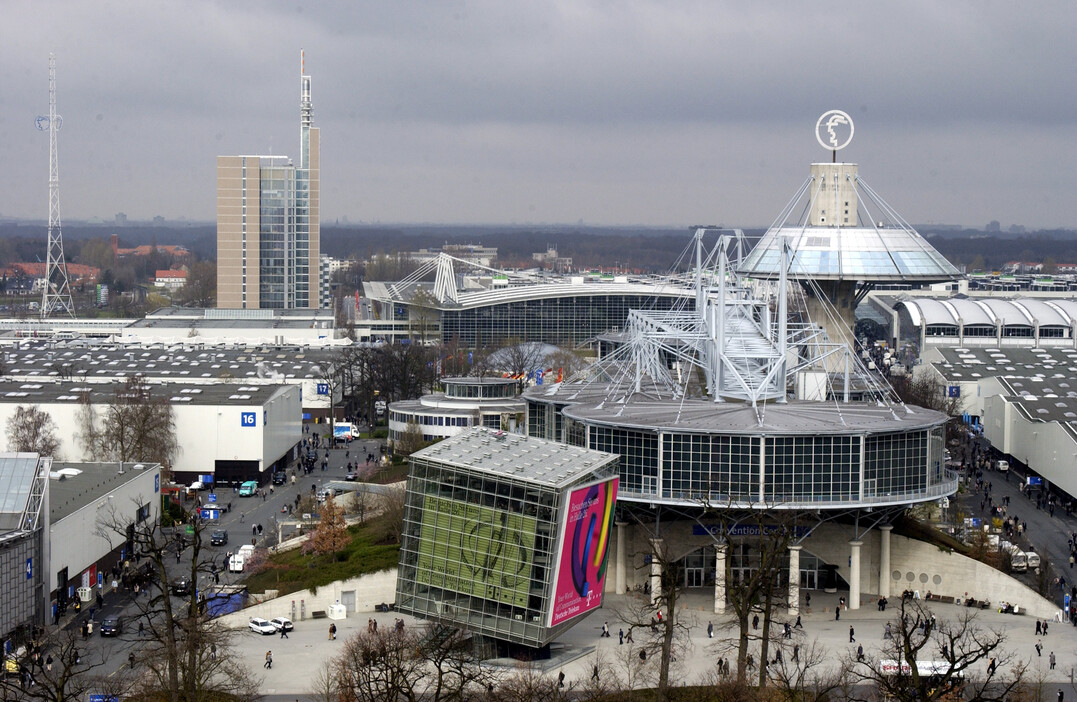 F�r die vom 12. bis 18. November in Hannover stattfindende Agritechnica haben sich mehr als 2800 Aussteller aus 53 L�ndern angemeldet.