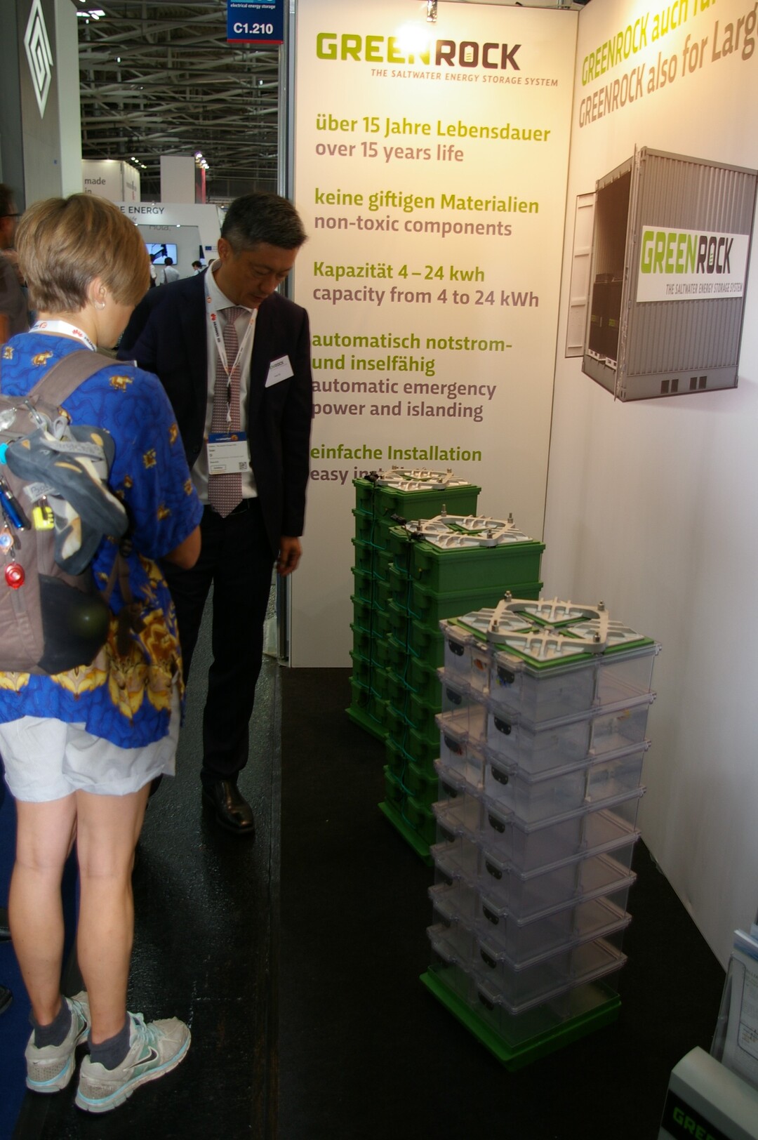 Strom speichern mit Salzwasserbatterien von Greenrock.