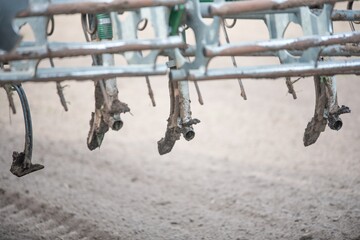 Um Emissionen zu reduzieren, muss die Gülle unmittelbar eingearbeitet werden.