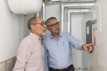  Die Nutzung von Pellets ist klimaneutral � Auskunft gibt es von Geb�udeenergieberaterinnen und Geb�udeenergieberatern.