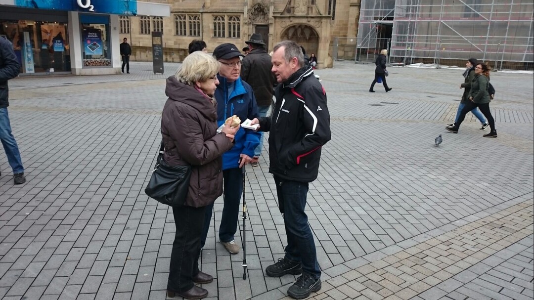 Im Gespräch vor Ort in Heilbronn