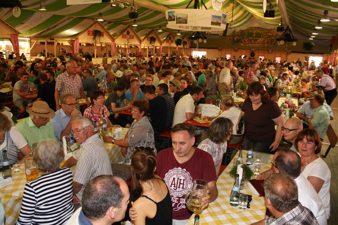 Die Bauernkundgebung auf der Bopfinger Ipfmesse führt alljährliche Jung und Alt, Landwirte und Verbraucher zusammen.
