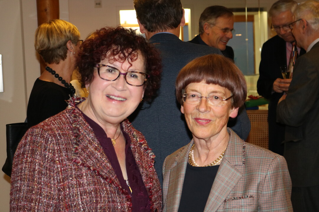 Brigitte Doldi mit Gerlinde Kretschmann, Baden-W�rttembergs "First Lady"