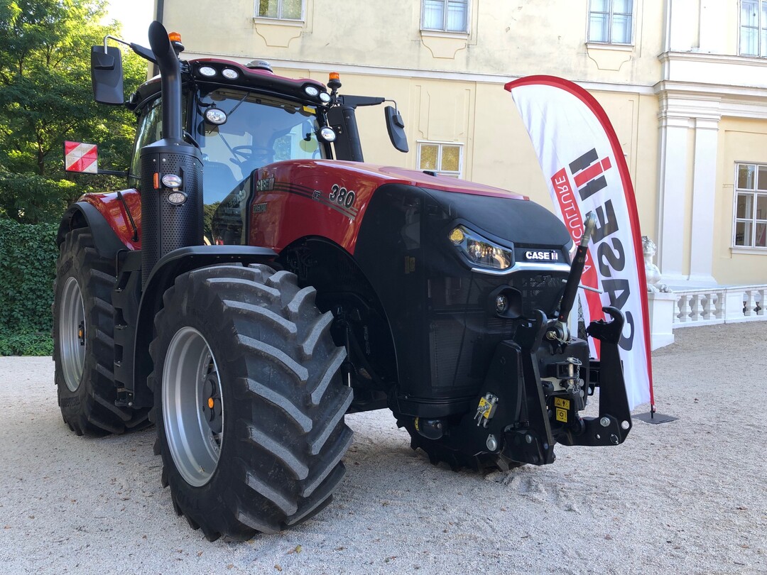 Die neue Magnum AFS Connect-Baureihe umfasst f�nf Modelle bis 435 PS Maximalleistung.