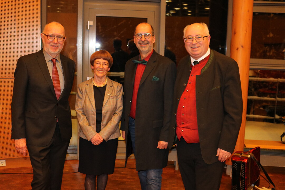 Das Leitungsteam der Bauernschule in 34 Dienstjahren (v.l.): Dr. Clemens Frede (Schulleiter bis M�rz 2011), Brigitte Doldi, Bernhard Bitterwolf und Egon Oehler (Schulleiter seit April 2011).