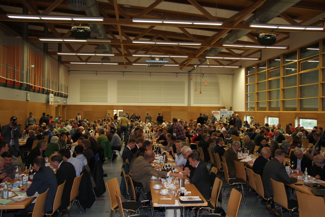 Knapp 500 Mitglieder kamen zur Generalversammlung nach Wolpertshausen.