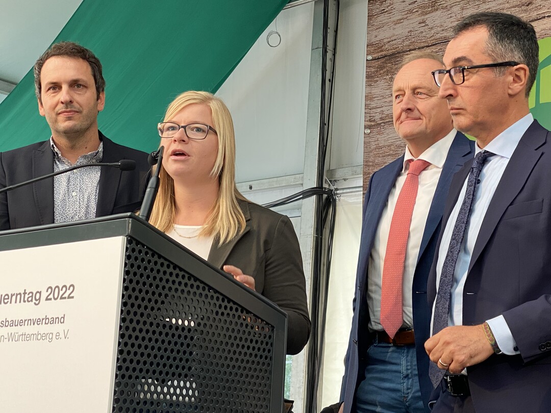 Landwirt Stefan Kerner und Landwirtin Birgit Locher fordern eine Zukunft mit dem baden-w�rttembergischen Weg.