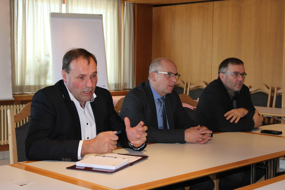 Es habe sich gezeigt, dass alle Gesellschafter geschlossen hinter der Geschäftsführung und deren Vorgehen in der Auseinandersetzung mit Lactalis stehen, betonte Härle.