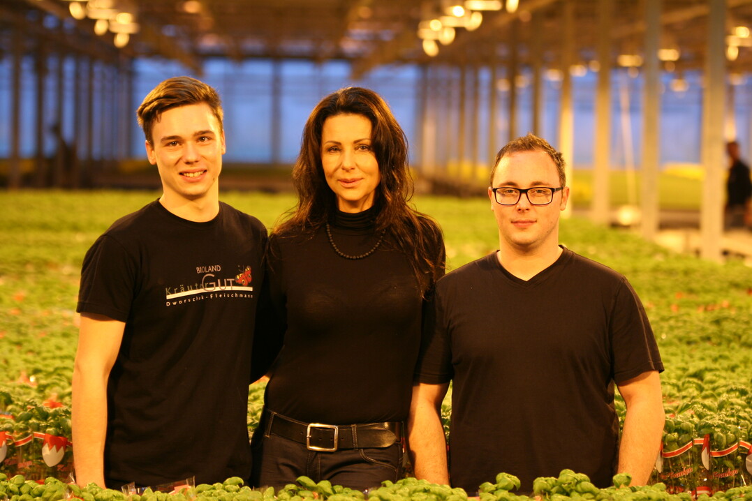Tanja Dworschak mit ihren Söhnen Henrik (links) und Patrik Fleischmann.