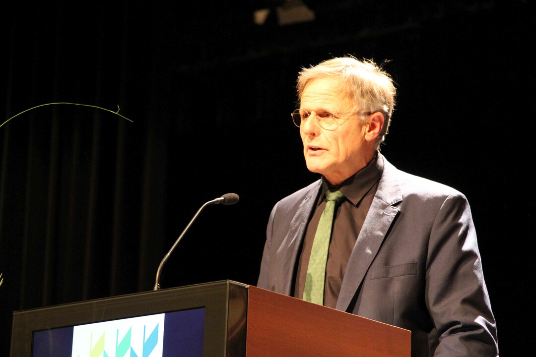 Gerhard Glaser, Kreisvorsitzender des Bauernverbands Biberach-Sigmaringen und Vizepr�sident des Landesbauernverbands, sprach in seiner Er�ffnugnsrede aktuelle Themen an.