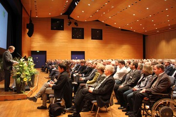 Die Kultura-Festhalle in Öhringen war bis auf den letzten Platz belegt.