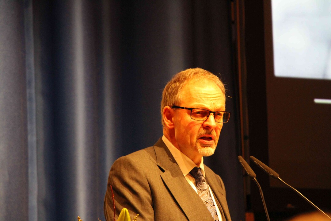 In seinem Bericht gibt Mugele das Motto für das kommende Jahr bekannt: "Stark für die Mitglieder in die Zukunft!"