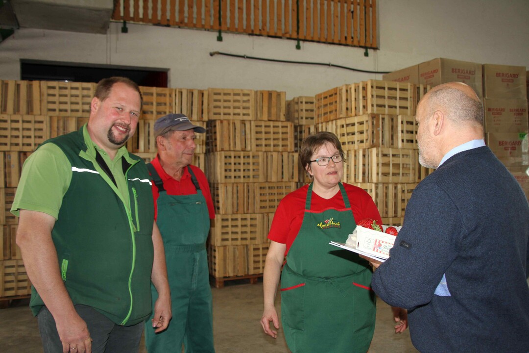 Als Direktvermarkter hat man den direkten Kontakt zum Verbraucher und kann wertvolle Aufkl�rungsarbeit leisten.