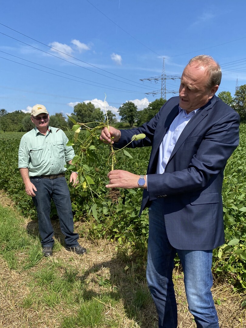 Landwirt Hartmut Brust und LBV-Pr�sident Joachim Rukwied.