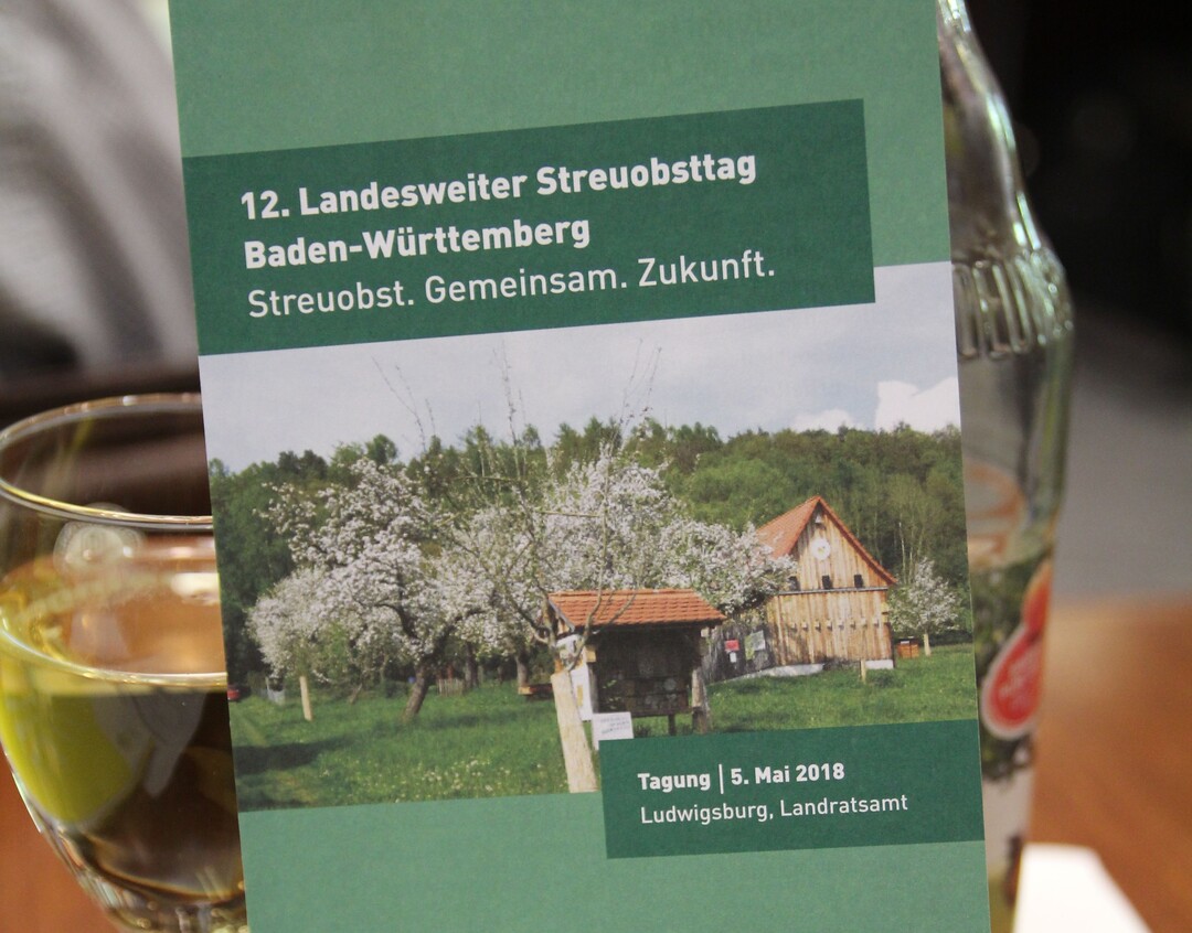 Der Landesweite Streuobsttag Baden-W�rttemberg ist eine Veranstaltung des Landes Baden-W�rttemberg und der Akademie L�ndlicher Raum. Beteiligt sind Streuobst-Aufpreis-Initiativen, ein regionales Planungsb�ro sowie Gemeinden und Kommunen.