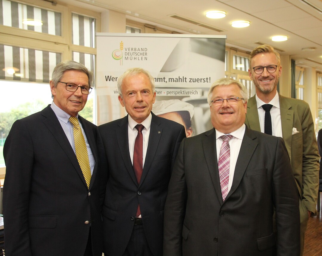 Stabwechsel zum Jahresende, v. l: Karl-Rainer Rubin, Andreas Kofler, Frank Sautter und Christopher Rubin.