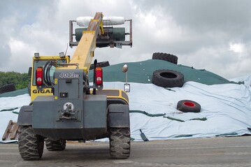 Wenn beispielsweise Silofolien ihre Aufgabe erf�llt haben, sollte man diese einer umweltgerechten Versorgung zuf�hren.