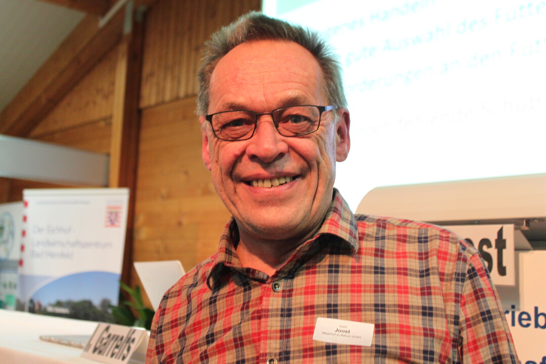 �Zus�tzliche Rohfaserkomponenten lassen sich nur mittelfristig beschaffen.�    Rudolf Joost-Meyer zu Bakum, Meyerhof zu Bakum GmbH