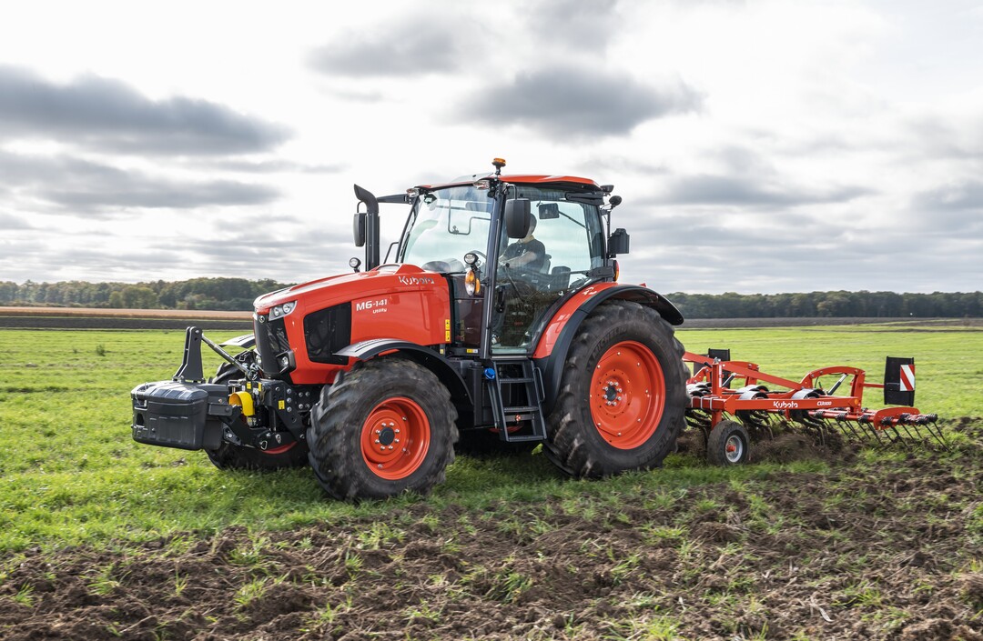   Mit der Serie M6001 Utility bringt Kubota einen neuen Universaltraktor auf den Markt.