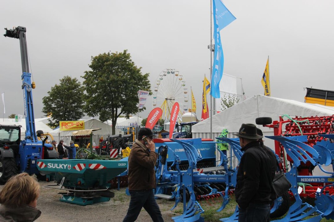 Die landwirtschaftliche Ausstellung im Freigelände deckt das gesamte Spektrum der Außenwirtschaft ab.