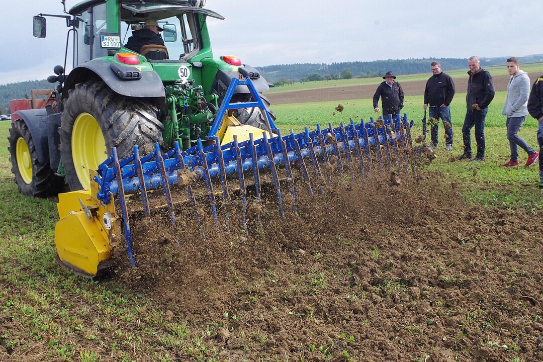 Der Dynadrive profitiere laut Kern von Geschwindigkeit, da das Ger�t nicht �ber eine Zapfwelle angetrieben wird. 