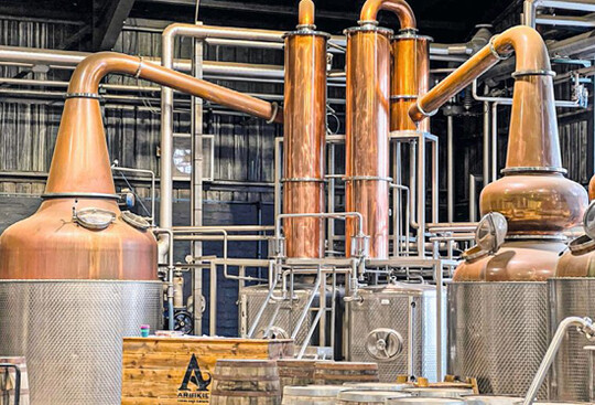 Arbikies Wash wird nicht 
vorgeheizt, der Brennkessel 
erreicht innerhalb von 40 
Minuten die Destillationstemperatur.