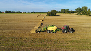 Krone hat f�r den Ballensammelwagen BaleCollect eine GPS gesteuerte Ablage entwickelt.