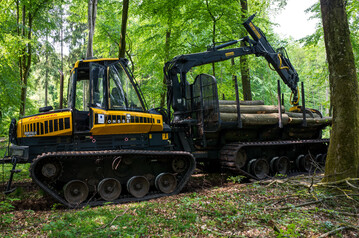 Die Konzeptmaschine OnTrack-Forwarder (Ponsse Buffalo) zeichnet sich durch ihr besonders bodenschonendes Laufwerk aus.