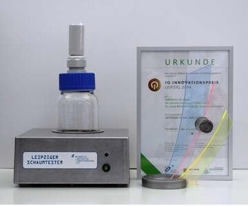 �Leipziger Schaumtester� zur Bestimmung der Schaumneigung von Substraten in Biogasanlagen.