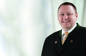 Raimund Lichtmannegger leitet die Direktion Landwirtschaft im Konzern Versicherungskammer. Das Unternehmen ist bundesweit der gr��te �ffentliche Versicherer.