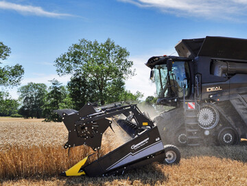  Gut ger�stet: Die neuen Erntevors�tze von Geringhoff gesellen sich zu den bestehenden Massey Ferguson FreeFlow-, PowerFlow- und SuperFlow-Schneidwerken sowie den Maispfl�ckern der CornFlow-Reihe. 